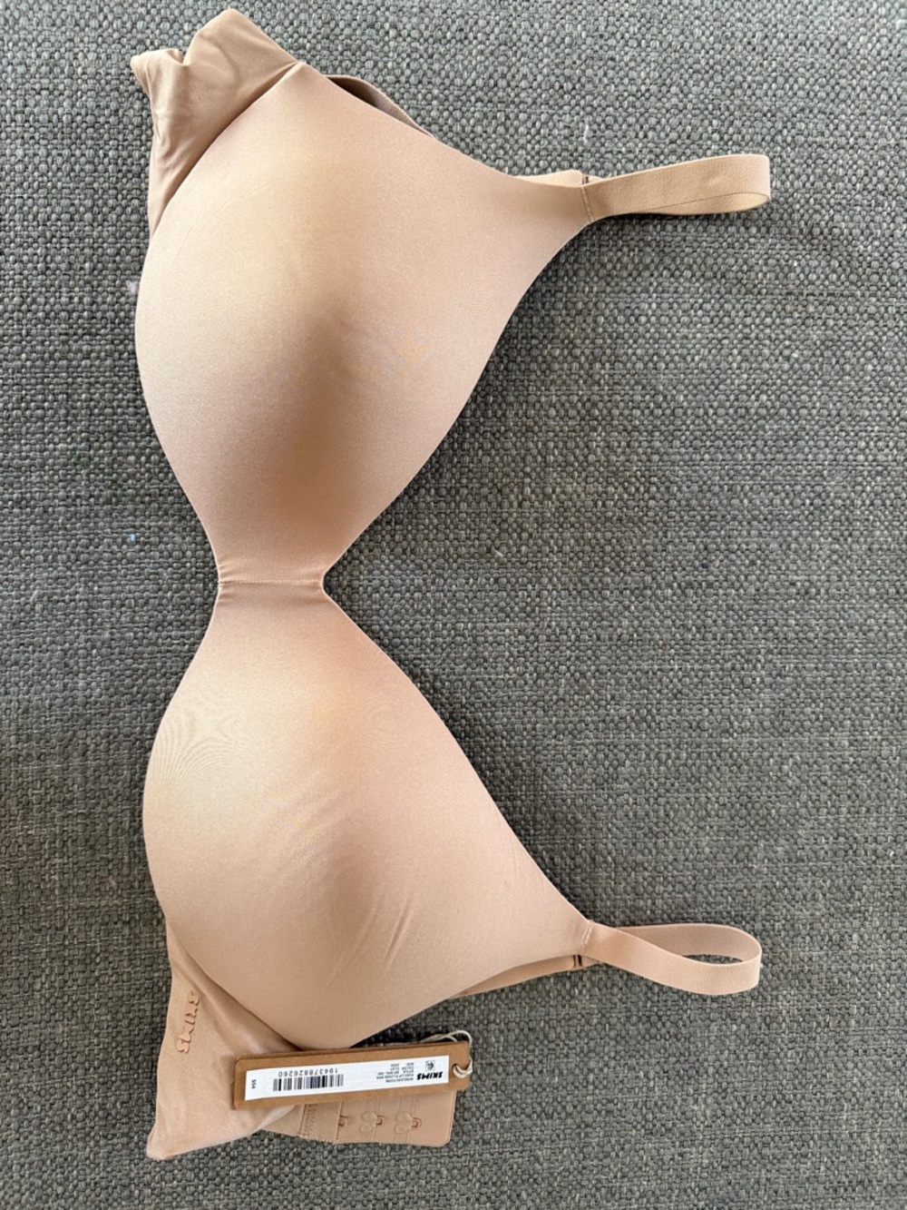 NWT Skims wireless form push up plunge bra